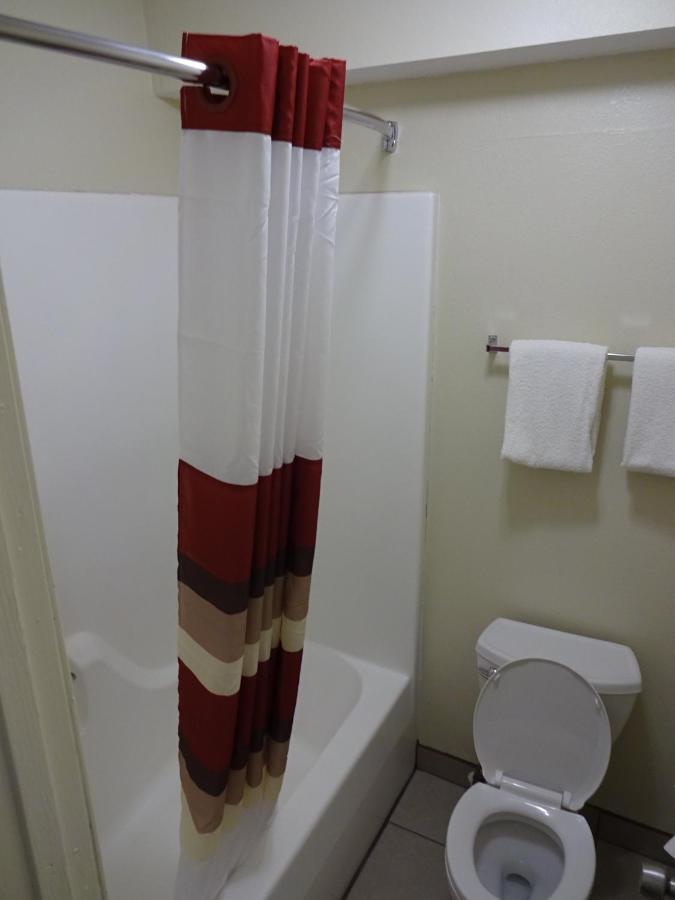Red Roof Inn Indianapolis - Castleton מראה חיצוני תמונה
